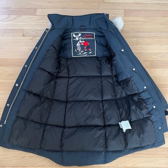 Moose Knuckles Black Ski Jacket with White Fur Trim size small - Picture 12 of 12